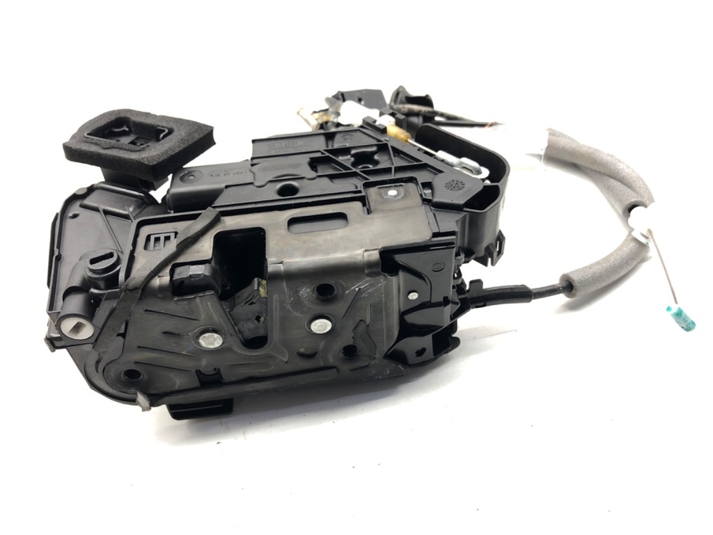 [STARK-890940] Cerradura de puerta trasera izquierda SKODA KAMIQ (NW4) 1.5 TSI 110 kW 2019-2022