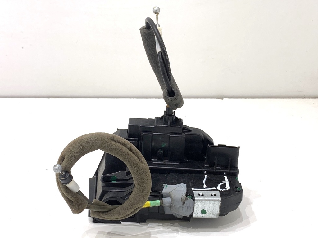 [STARK-891265] Cerradura de puerta trasera derecha NISSAN JUKE (F15) 2010-2022