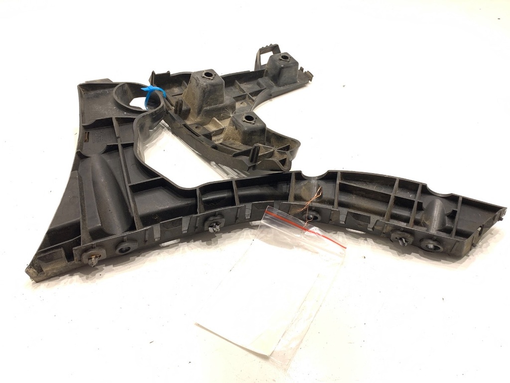 [STARK-893559] Deslizador de parachoques trasero derecho Volvo XC60 I 2008-2017