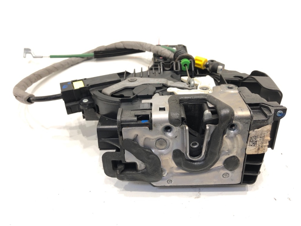 [STARK-893893] Cerradura de puerta trasera derecha Mercedes-Benz Clase C (W205) 2013-2022