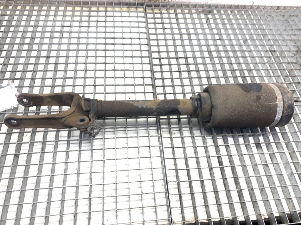 [STARK-879810] Amortiguador delantero derecho Mercedes-Benz Clase GL (X164) 2006-2012