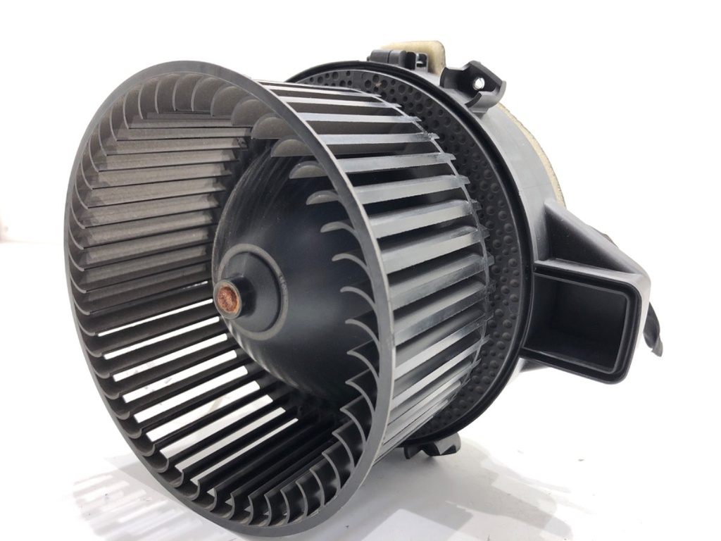 [STARK-894408] Ventilador de admisión BMW Serie 5 (G30, F90) 520d xDrive 2016-2022