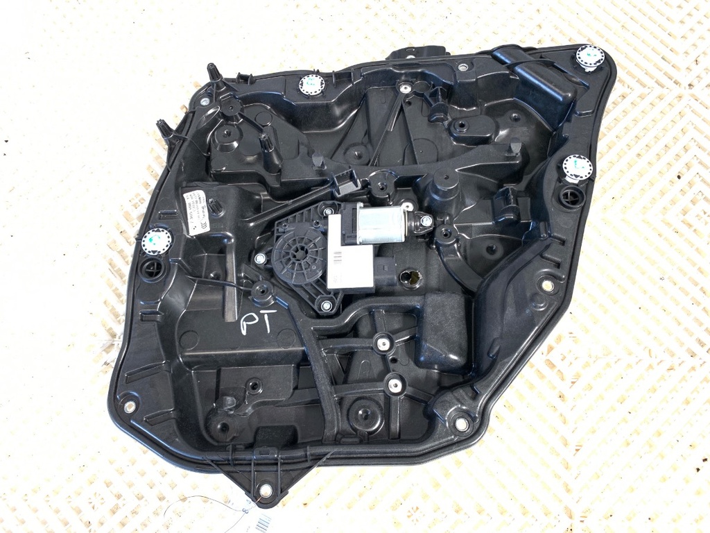[STARK-894435] Elevalunas eléctrico trasero derecho BMW Serie 5 (G30, F90) 2016-2022