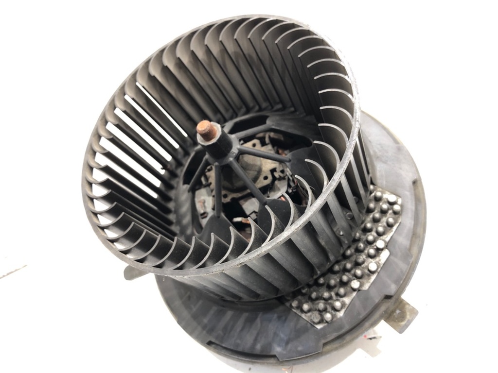 [STARK-894707] Ventilador de admisión VW Passat CC B6 (357) 2.0 TDI 103 kW 2008-2012