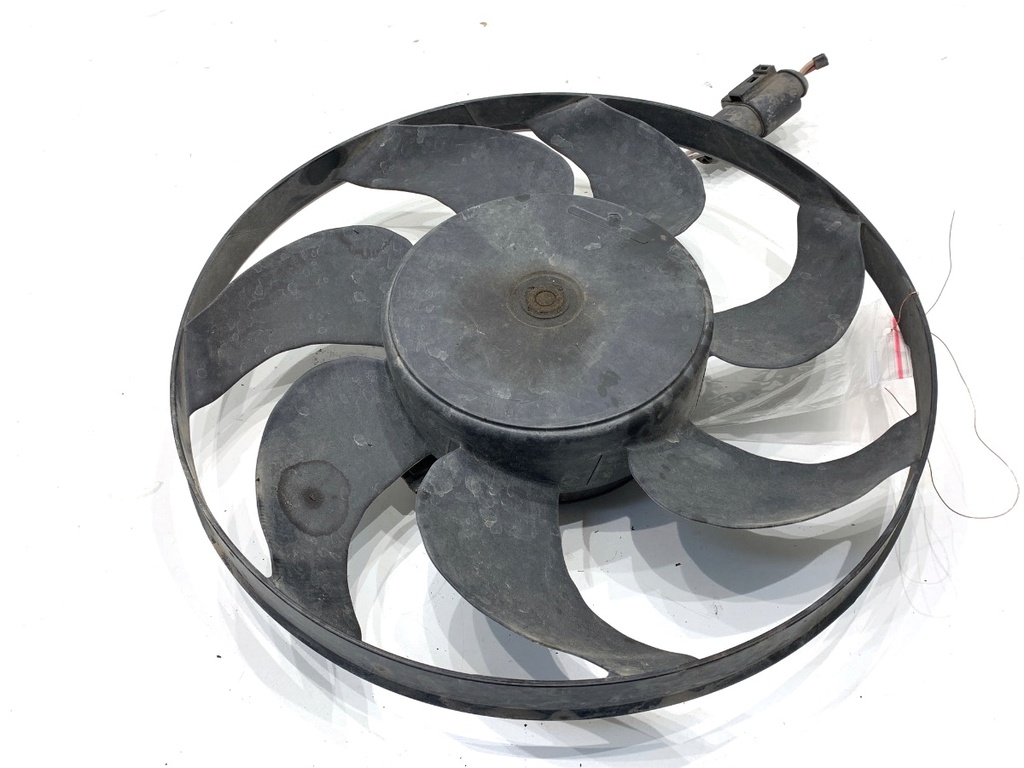 [STARK-896692] Ventilador de radiador de aire acondicionado VW Passat B7 Variant (365) 2.0 TDI 2010-2015