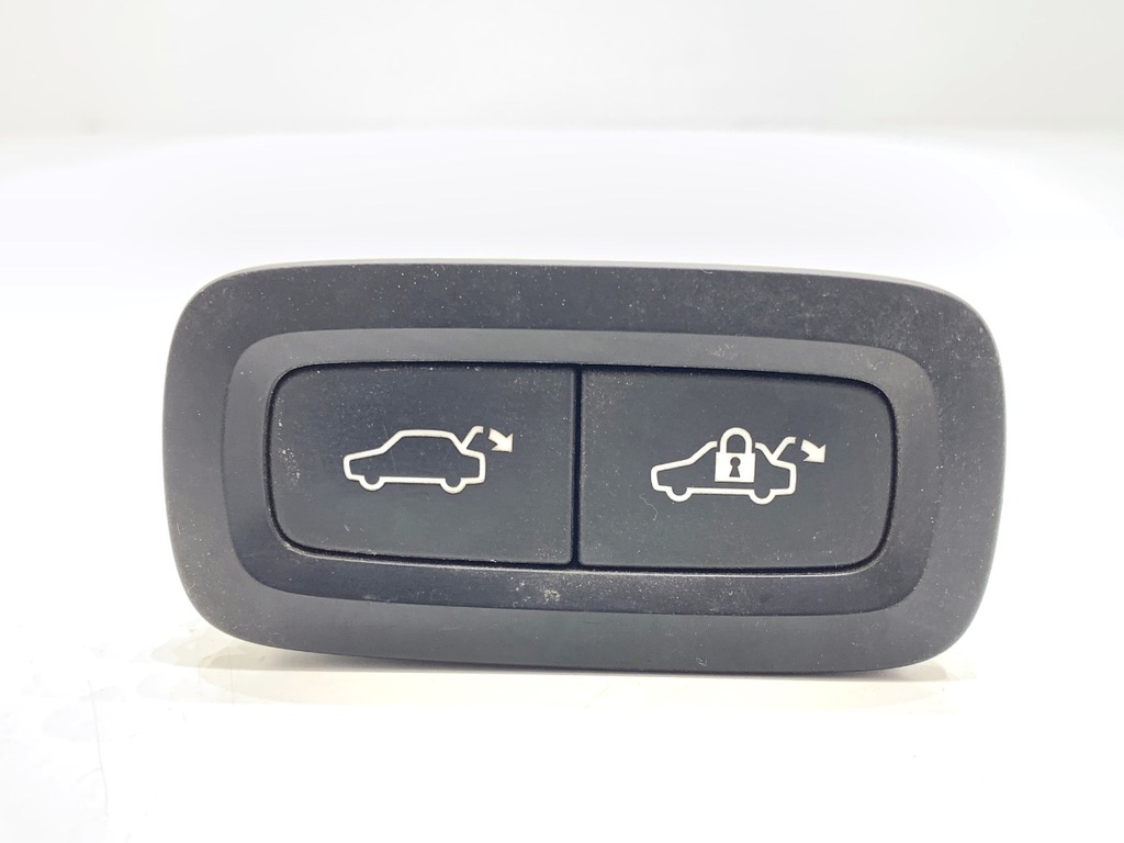 [STARK-897501] Interruptor VOLVO XC60 II (246) 2017-2022 D4 AWD 140 kW 190 CV diésel