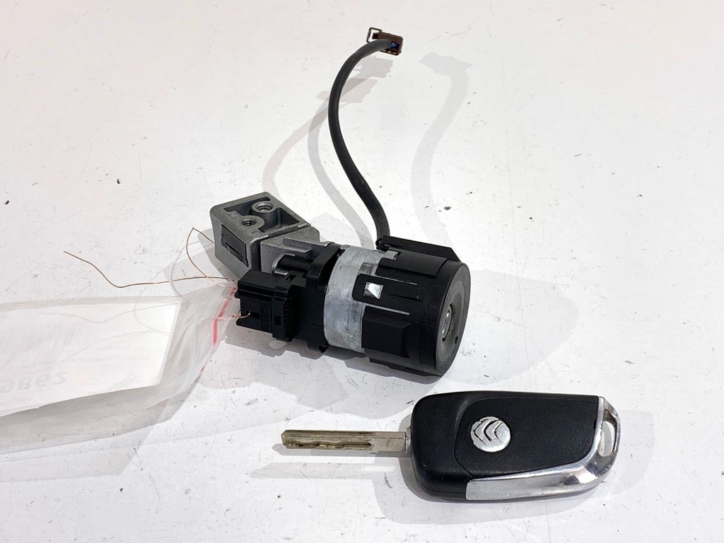 [STARK-899862] Portabebidas CITROEN C5 III (RD_) 2.0 16V 103 kW 2008-2022