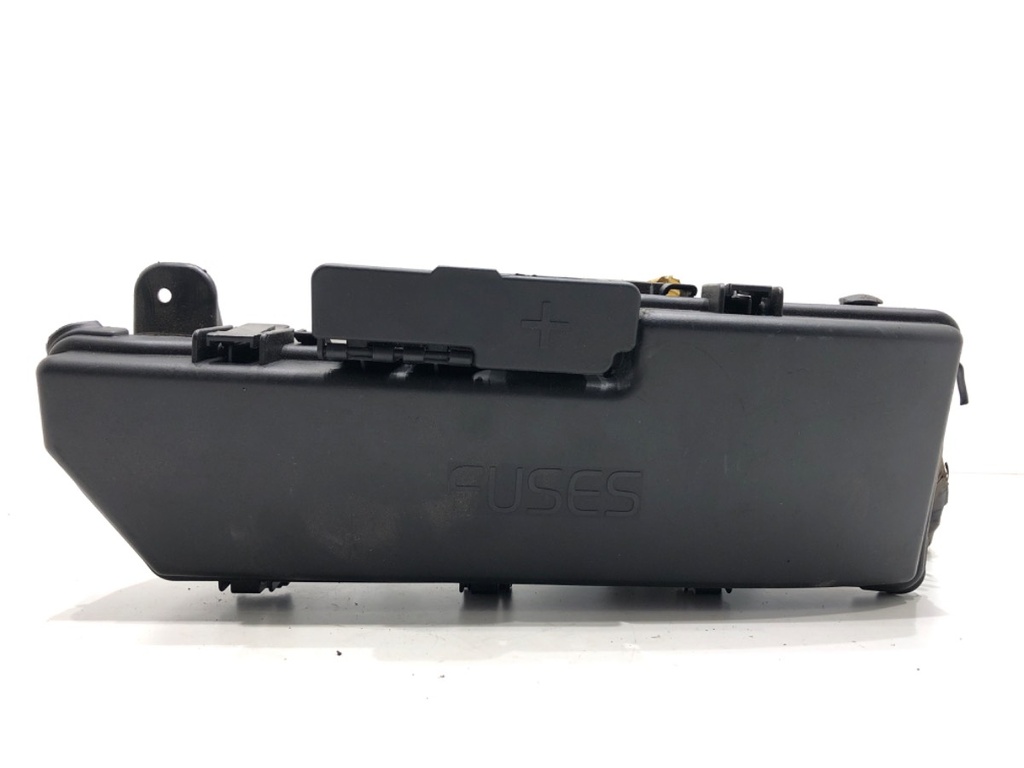 [STARK-902285] Caja de fusibles VOLVO V70 II (285) 2.5 TDI 103 kW 1999-2007