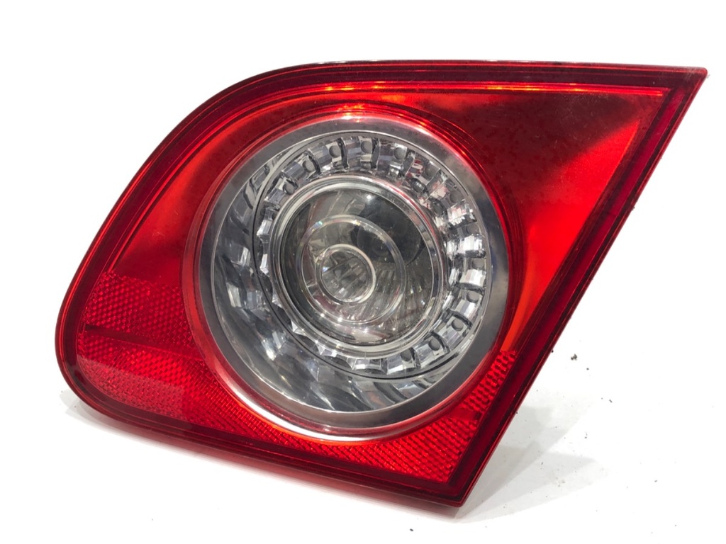 [STARK-903201] Piloto trasero derecho VW Passat B6 (3C2) 2005-2010 1.9 TDI