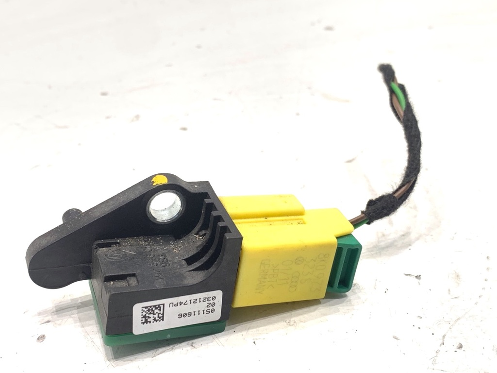 [STARK-905489] Sensor de impacto SKODA SUPERB II Kombi (3T5) 2.0 TDI 103 kW 2009-2010