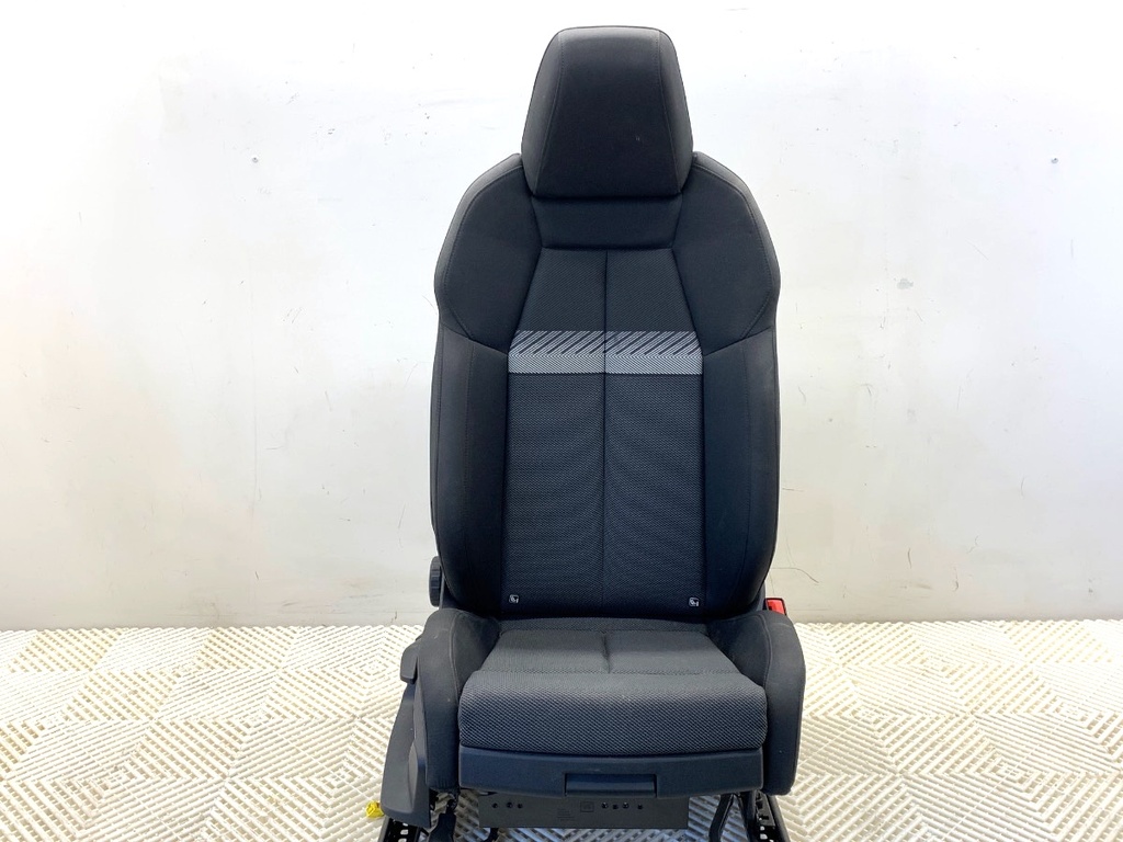 [STARK-861542] Asiento delantero derecho Audi Q4 Sportback (F4N) 2021-2022