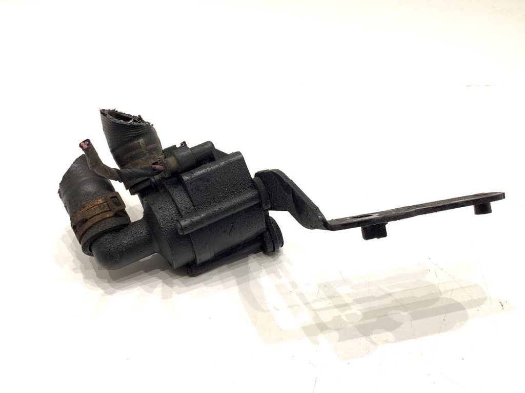 [STARK-905449] Bomba de agua adicional SKODA SUPERB II Kombi (3T5) 2.0 TDI 103 kW 2009-2010