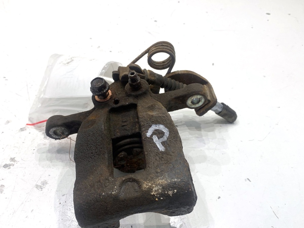 [STARK-908400] Pinza de freno trasera derecha KIA RIO III (UB) 1.2 CVVT 62 kW 2011-2017