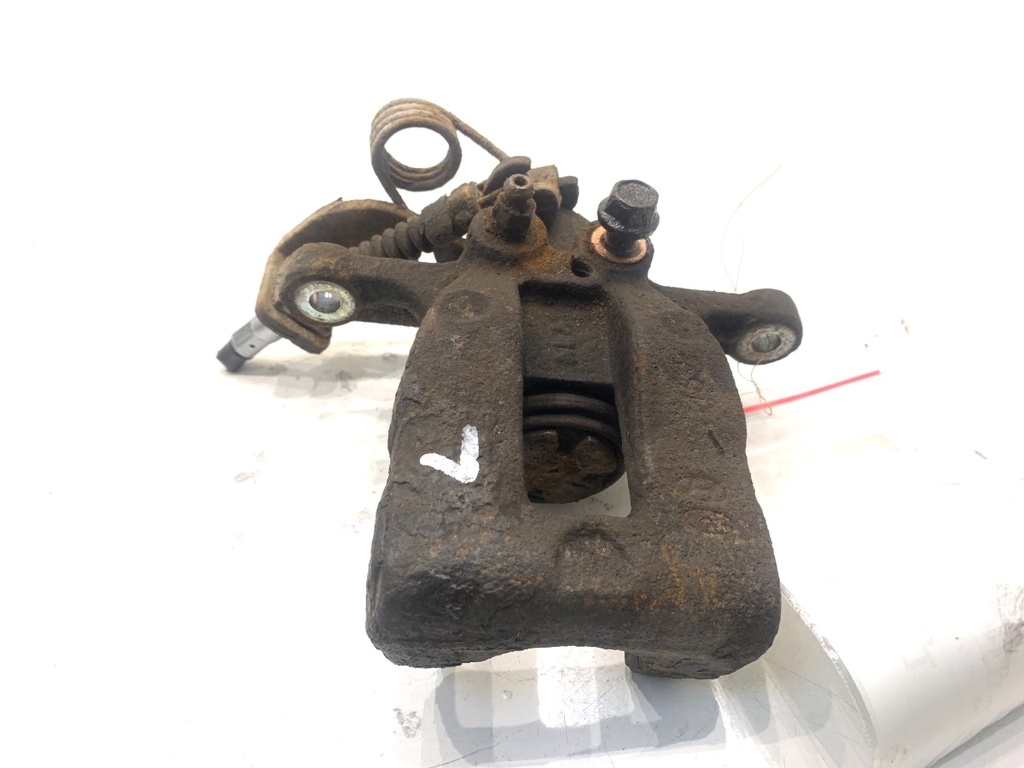 [STARK-908401] Pinza de freno trasera izquierda KIA Rio III (UB) 1.2 CVVT 62 kW 2014-2017