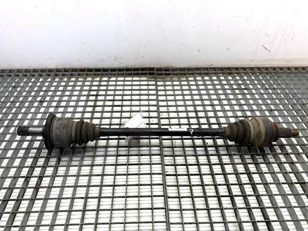 [STARK-914538] Eje trasero derecho BMW Serie 3 (F30, F80) 2011-2018