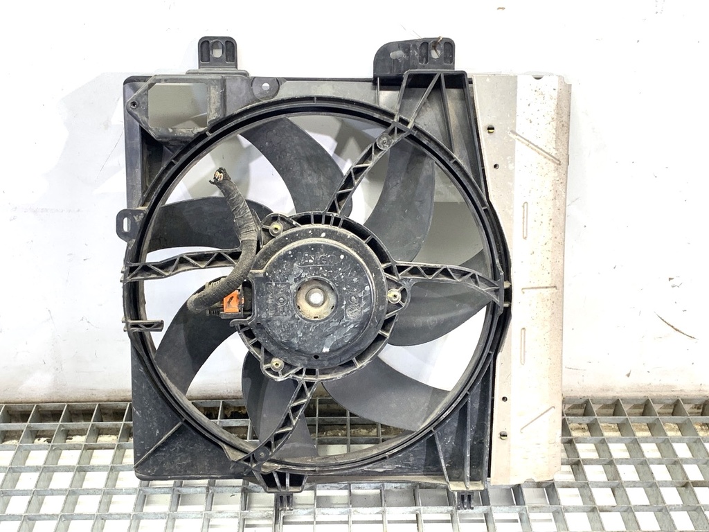 [STARK-917914] Ventilador del radiador PEUGEOT 2008 I (CU_) 1.2 VTi 2013-2022