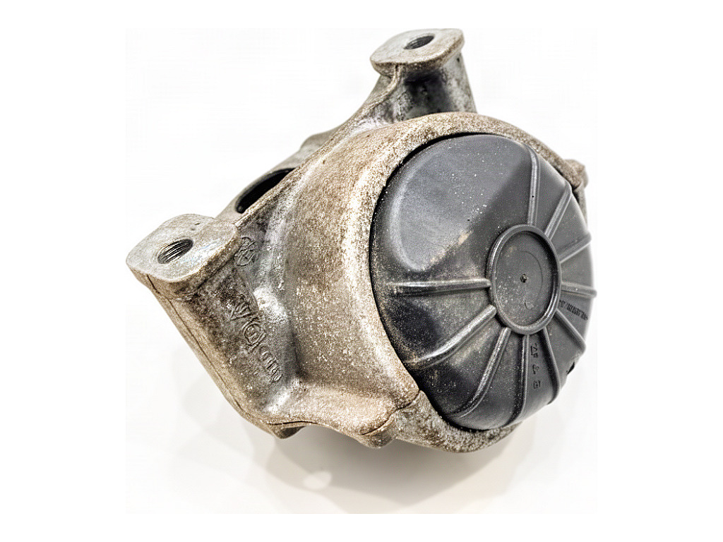 [STARK-924997] Soporte de motor derecho AUDI A4 B8 (8K2) 1.8 TFSI 125 kW 2011-2015