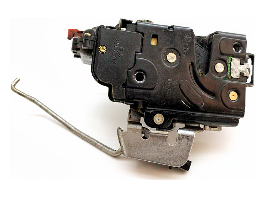 [STARK-930729] Cerradura de puerta trasera izquierda Audi A8 D3 (4E2, 4E8) 2002-2010