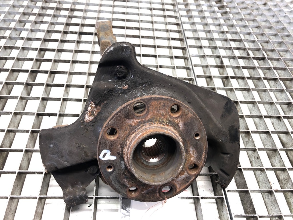 [STARK-825372] Maza delantera derecha OPEL CORSA E (X15) 1.4 66 kW 2014-2022