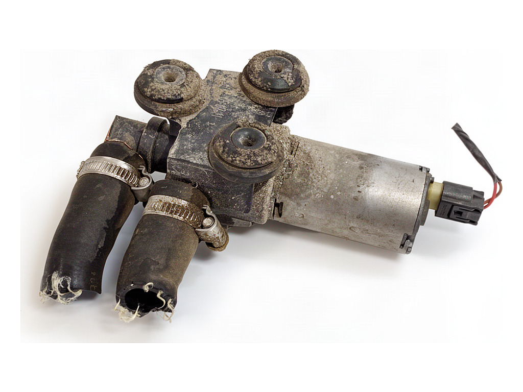 [STARK-935495] Bomba de agua adicional BMW Serie 3 (E90) 2004-2012