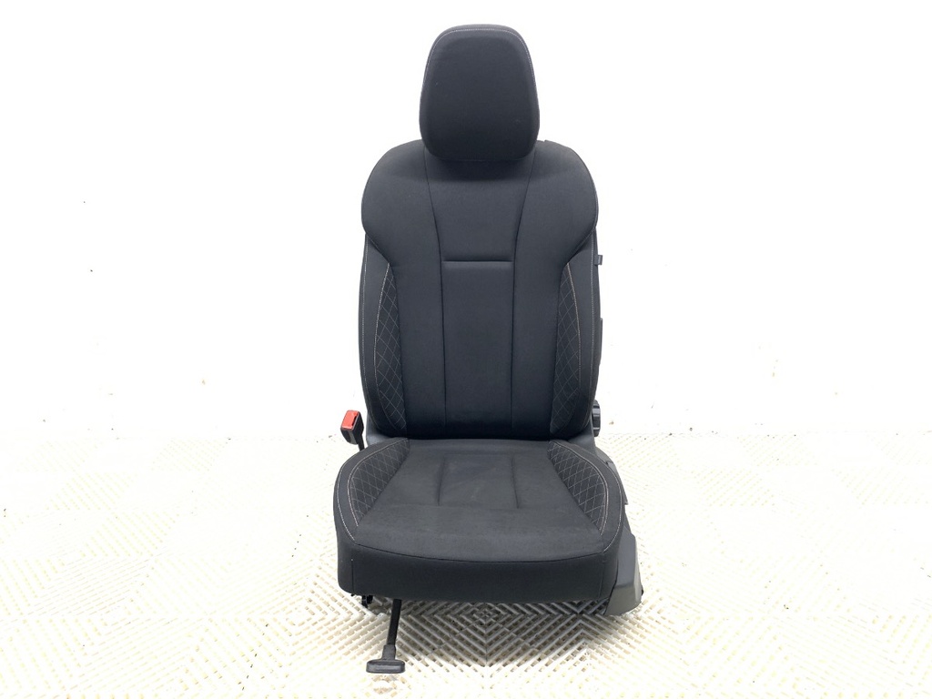 [STARK-877649] Asiento delantero izquierdo SKODA KAMIQ (NW4) 2019-2022