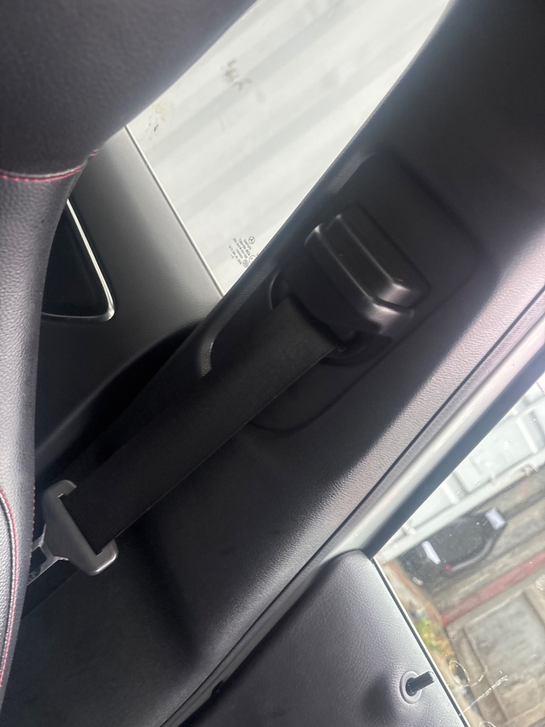 [EPE-125590] Pretensor de cinturón de seguridad delantero izquierdo Mercedes-Benz GLA-Class