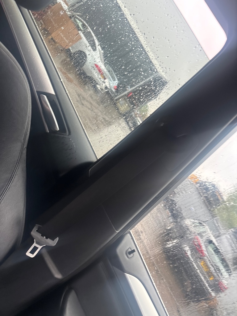 [EPE-125703] Pretensor de cinturón de seguridad delantero izquierdo BMW X5