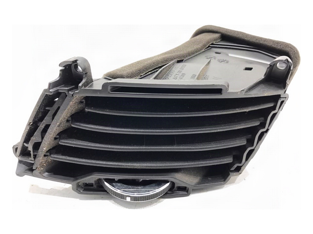 [STARK-945396] Rejilla de ventilación frontal Kia Sportage III (SL)