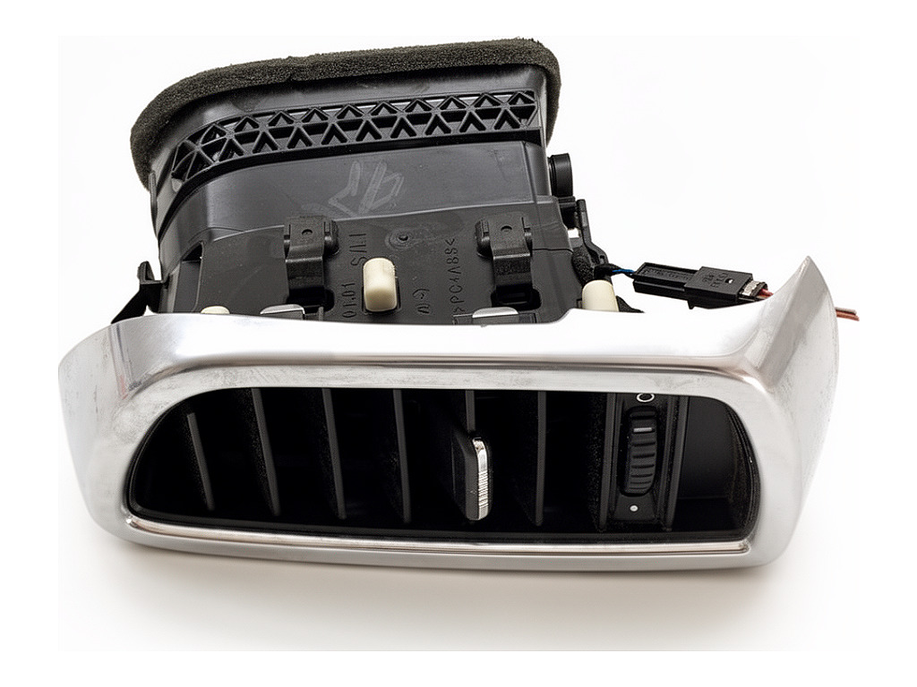 [STARK-925147] Rejilla de ventilación delantera izquierda PORSCHE Cayenne (92A)