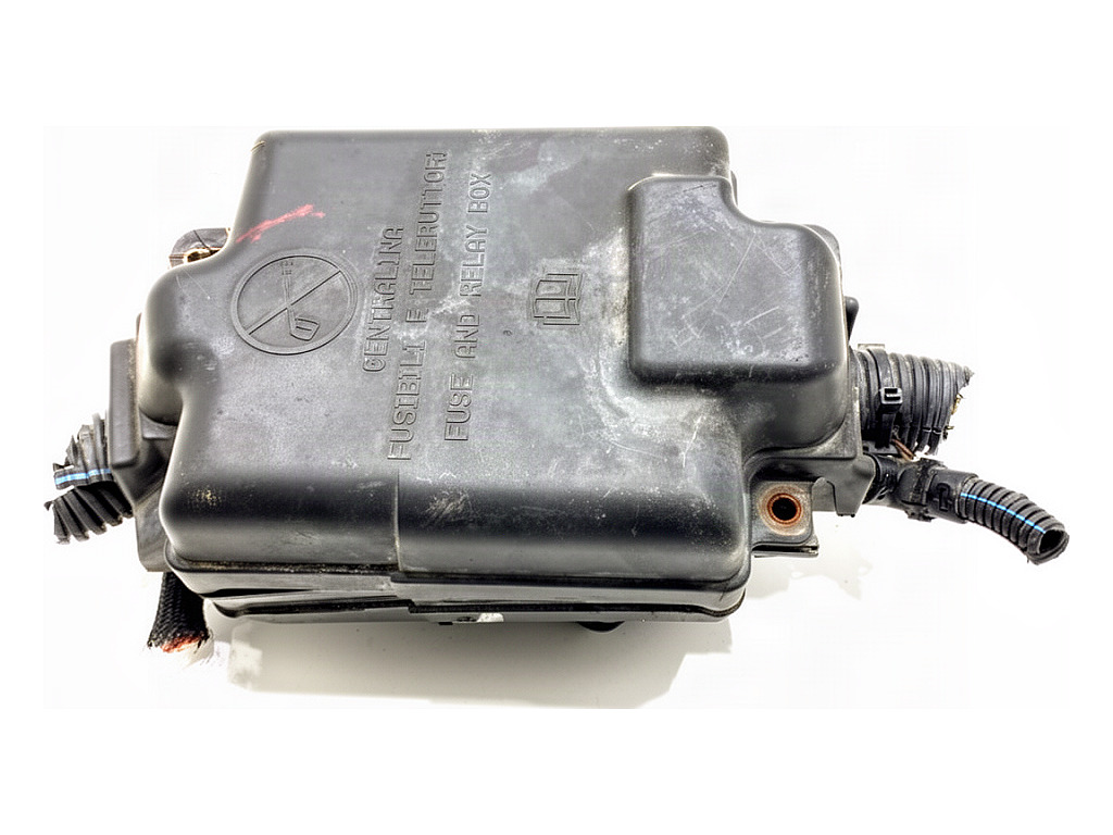 [STARK-947694] Caja de fusibles Fiat Punto Evo