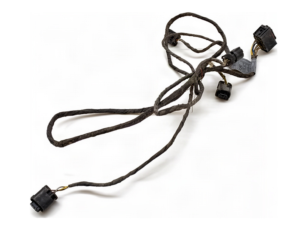 [STARK-946650] Cableado sensores aparcamiento trasero BMW Serie 5 (E60)