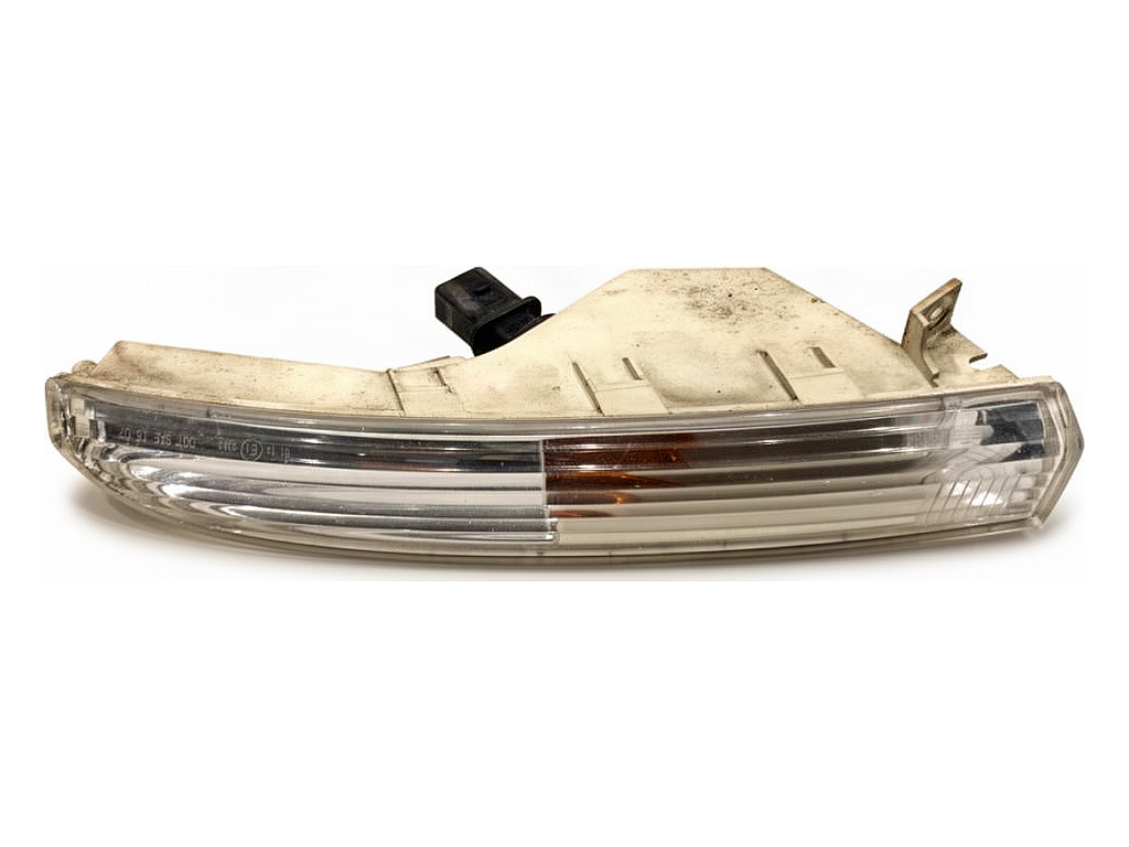 [STARK-947575] Intermitente delantero izquierdo VW Passat CC B6 (357)