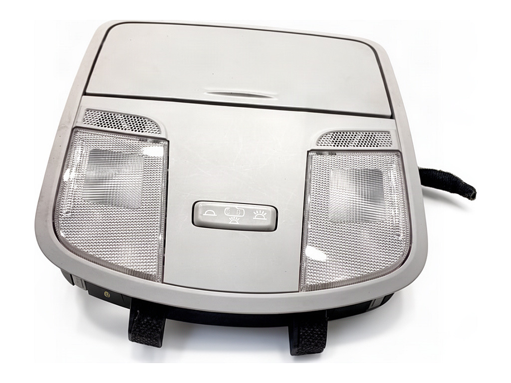 [STARK-945987] Luz de techo Hyundai i30 (PDE, PD, PDEN)