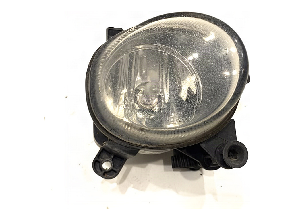 [STARK-947576] Faro antiniebla delantero derecho VW PASSAT CC