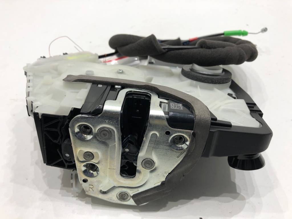 [STARK-829255] Cerradura de puerta delantera derecha LEXUS LBX (_AYH1_, _AYA1_) 2023 -