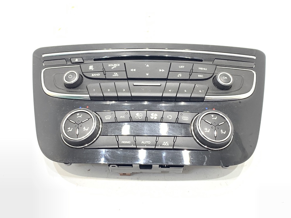 [STARK-932865] Panel control radio Peugeot 508 SW I