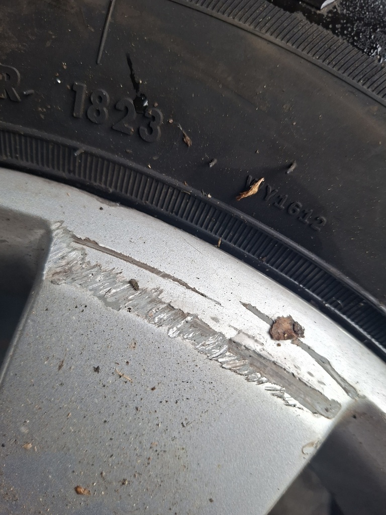 [EPE-103220] Llanta de aleación VW Transporter T5 7H