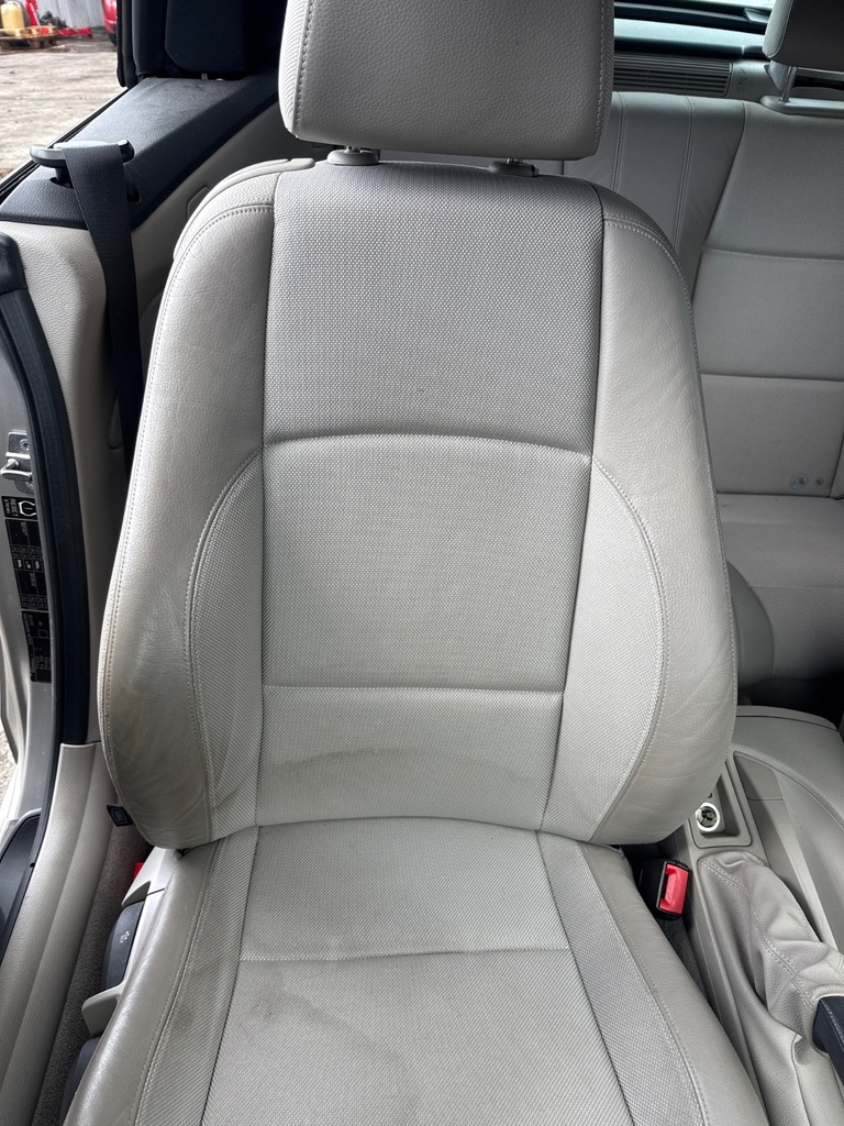 [EPE-125802] Asiento delantero derecho BMW Serie 1 2.0