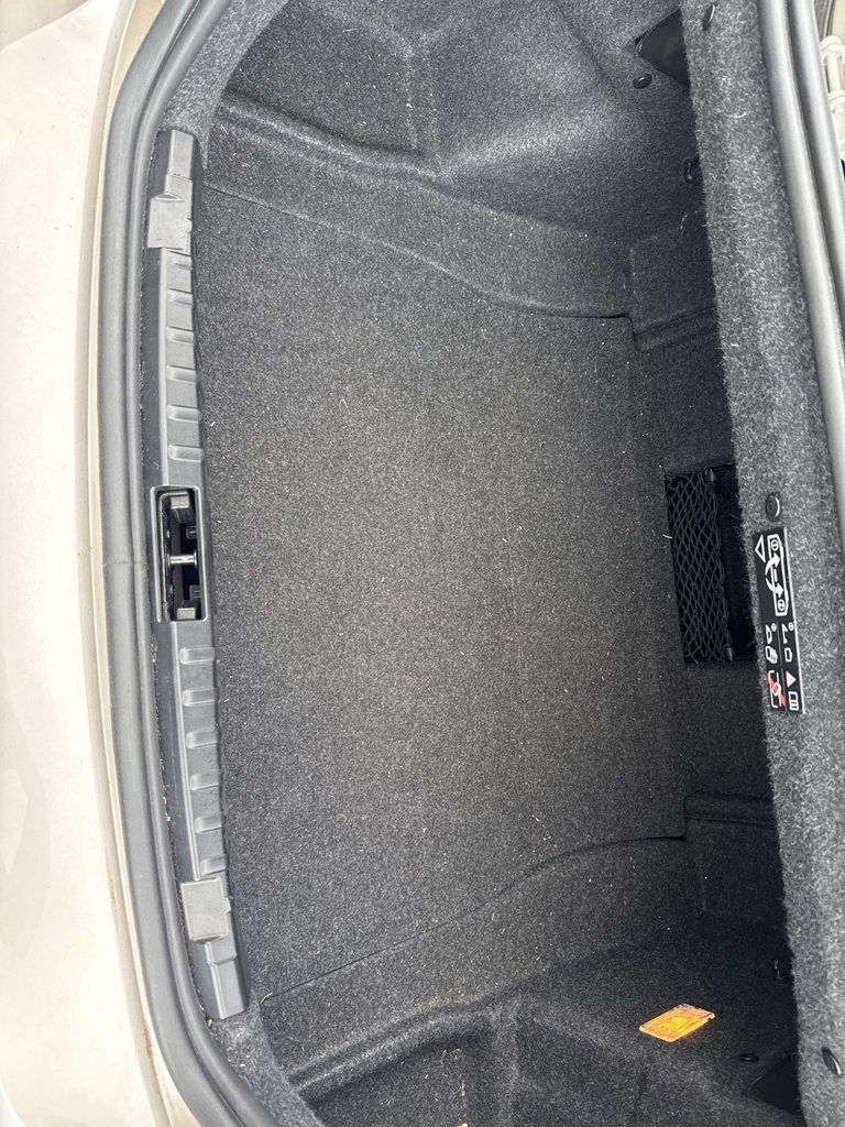 [EPE-125813] Tablero cubierta rueda repuesto BMW Serie 1
