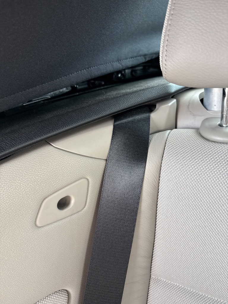 [EPE-125829] Pretensor de cinturón de seguridad trasero derecho BMW Serie 1