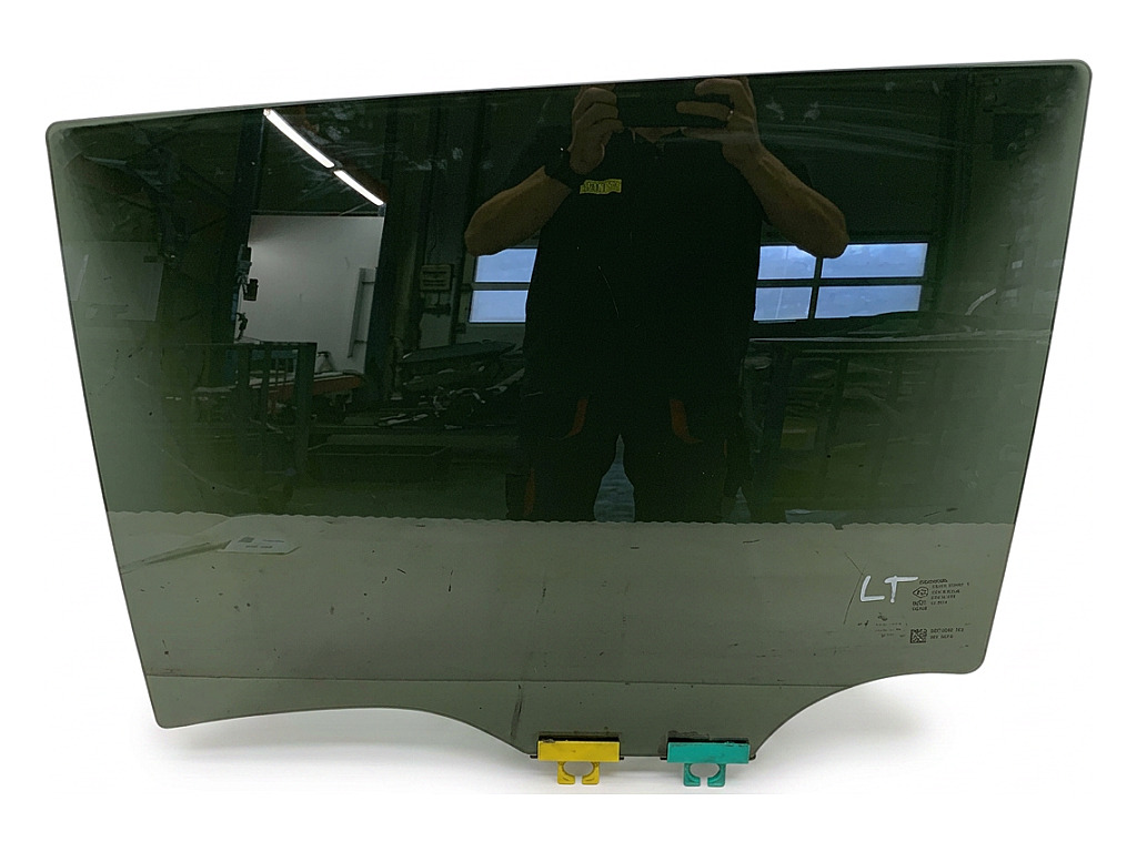 [STARK-919761] Ventana trasera izquierda Jeep Grand Cherokee L V