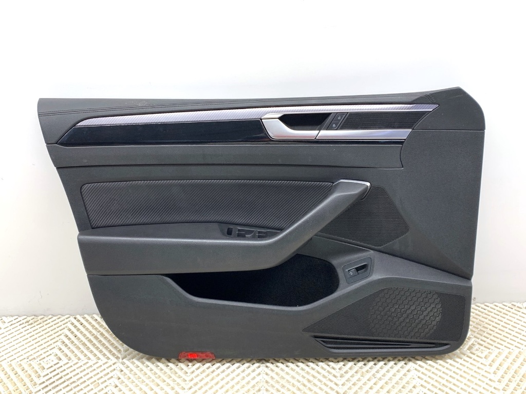 [STARK-836069] Panel de puerta delantero izquierdo VW Arteon (3H7, 3H8) 2017-2022