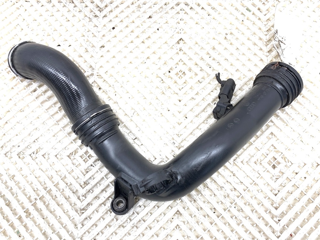 [STARK-734912] Tubo de aire AUDI A3 (8P1)
