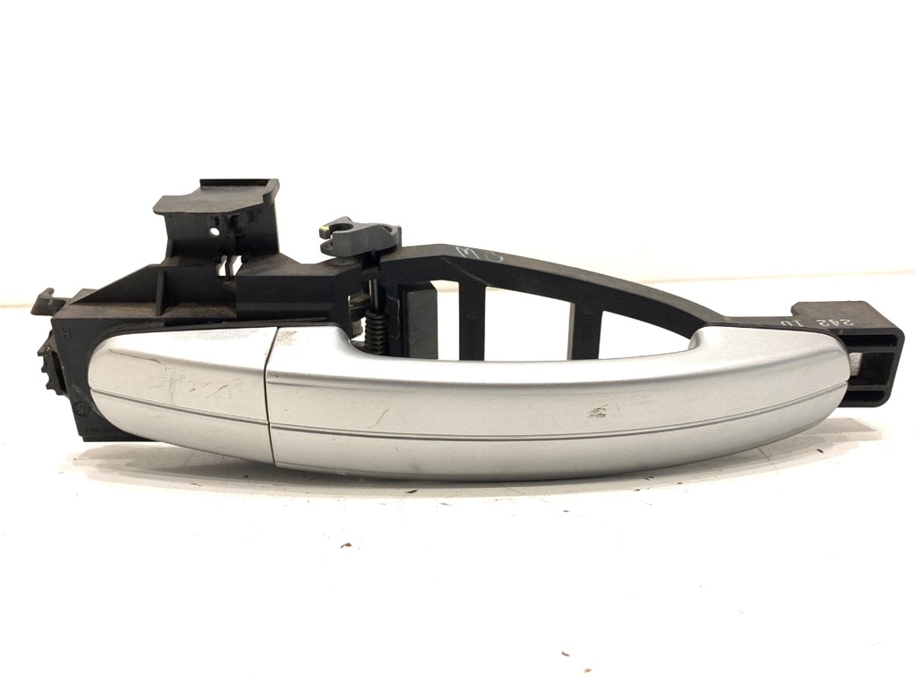 [STARK-736053] Maneta de puerta delantera derecha Ford Kuga I