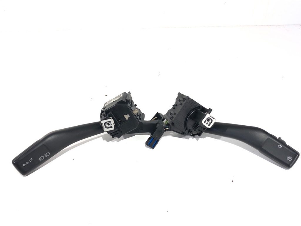 [STARK-739231] Mando de luces VW Jetta III (1K2)