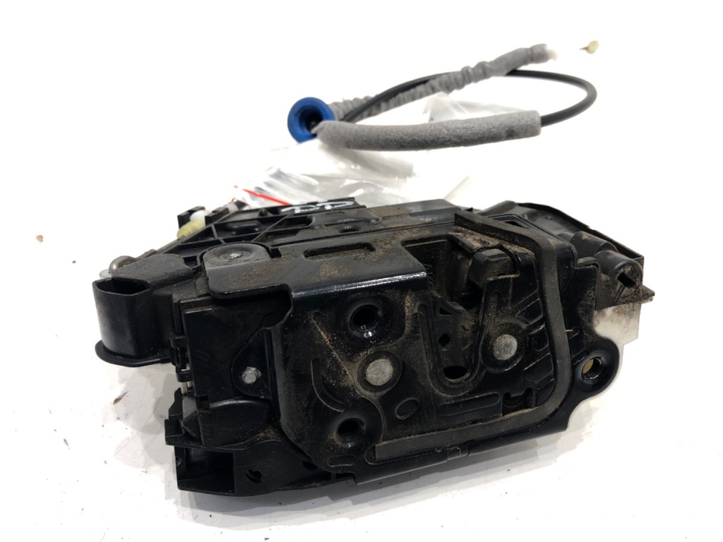 [STARK-741314] Cerradura de puerta delantera derecha VW UP! (121, 122, BL1, BL2, BL3, 123)