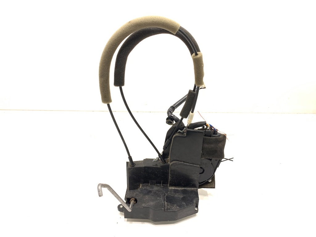 [STARK-742907] Cerradura de puerta delantera derecha Mazda CX-7 (ER)