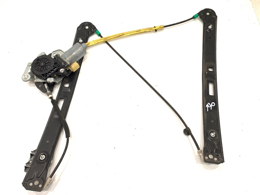 [STARK-745887] Elevalunas delantero derecho BMW Serie 3 Touring (E46)