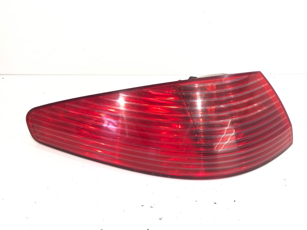 [STARK-770933] Piloto trasero izquierdo Peugeot 607 (9D, 9U)