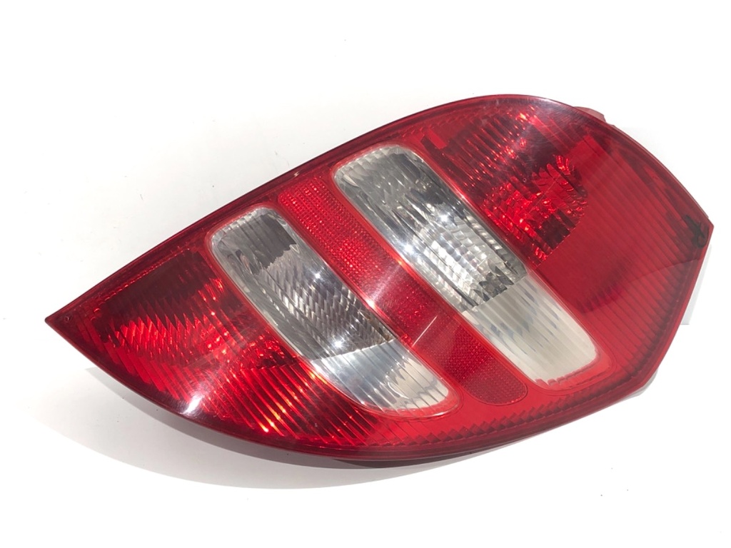 [STARK-771510] Piloto trasero derecho Mercedes-Benz Clase A (W169)